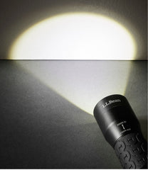 Trailblazer Zoom Flashlight | L.L.Bean