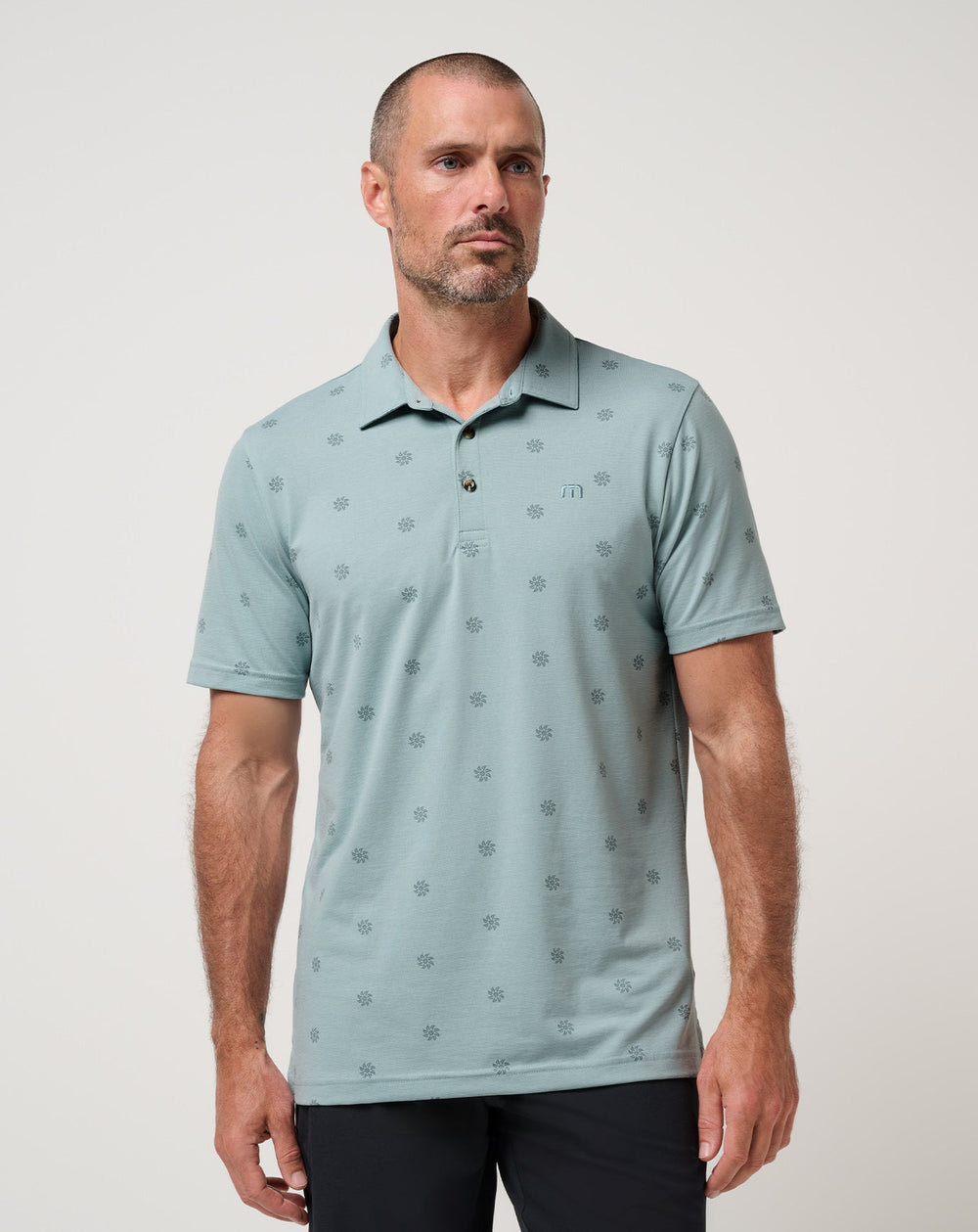 Arona Travis Mathew