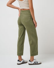 Clover Travis Mathew
