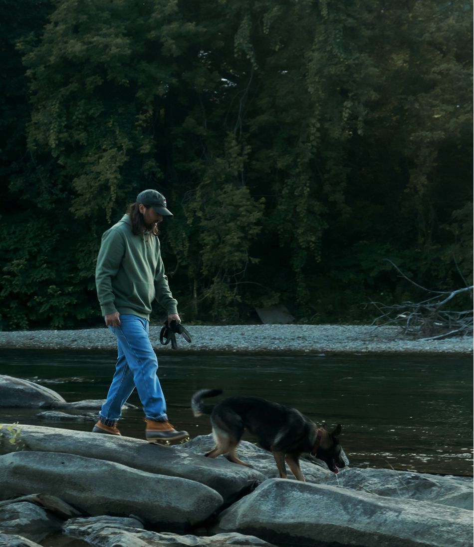 & Noah Kahan Novelty Dog Leash | L.L.Bean