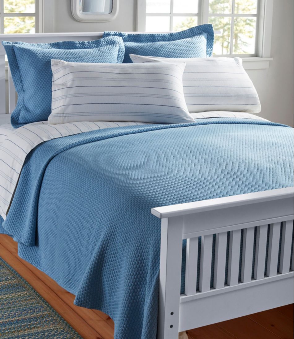 Organic Honeycomb Matelassé Bedspread | L.L.Bean