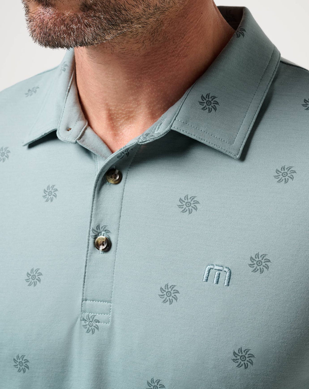 Arona Travis Mathew