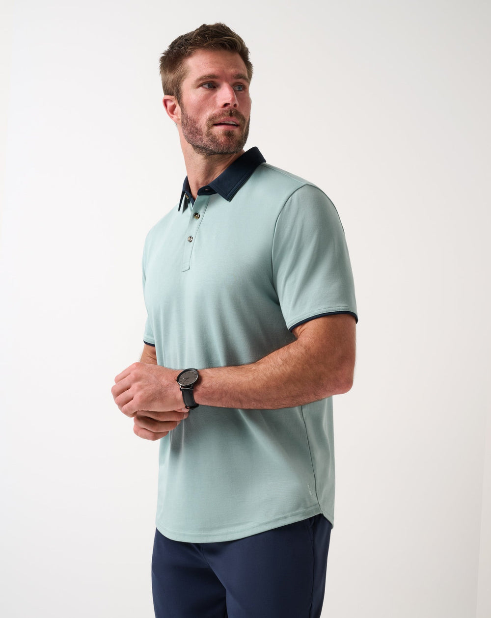 Arona Travis Mathew