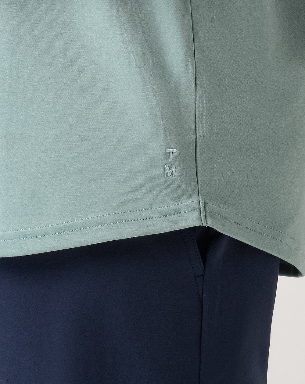 Arona Travis Mathew