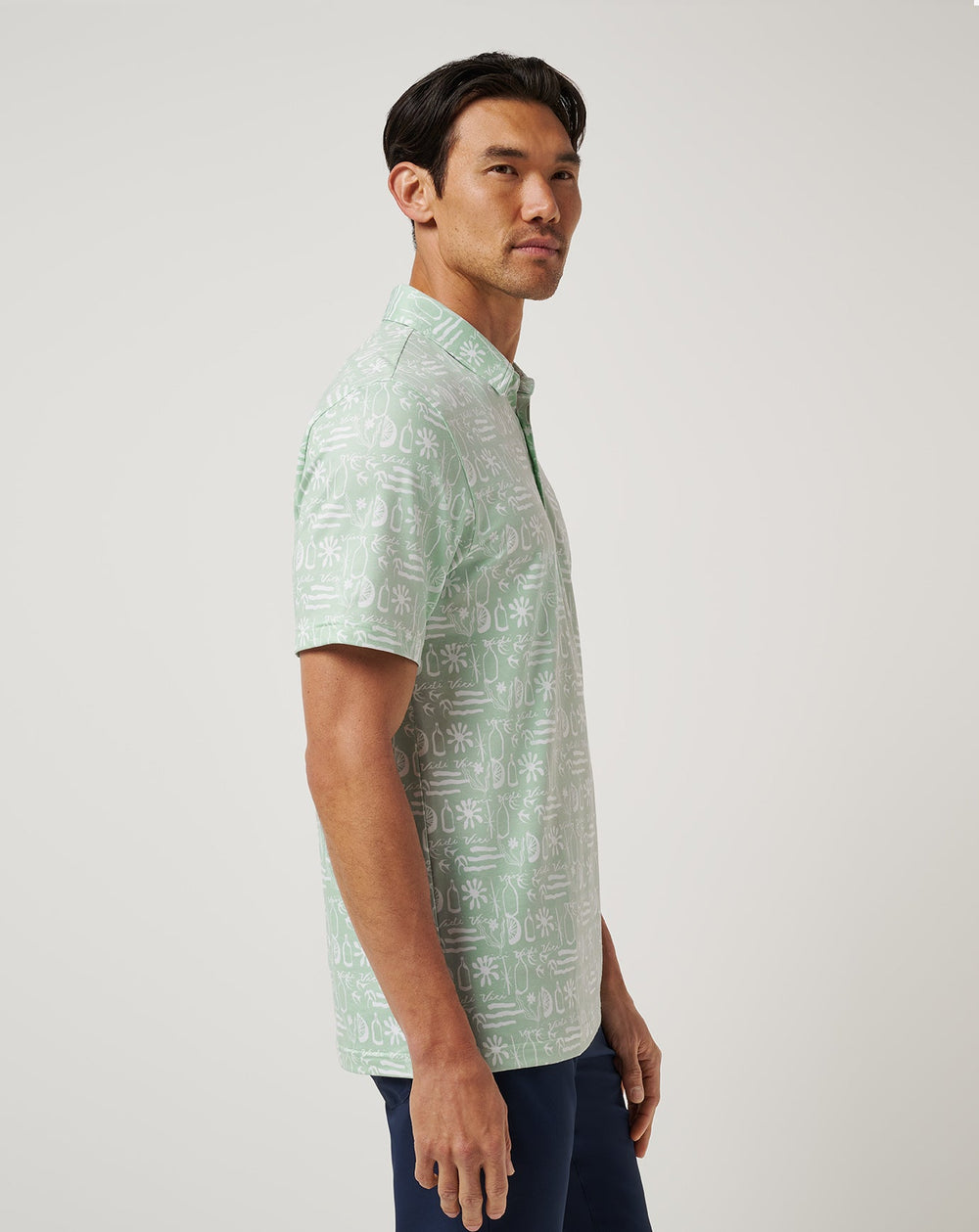 Aqua Foam Travis Mathew