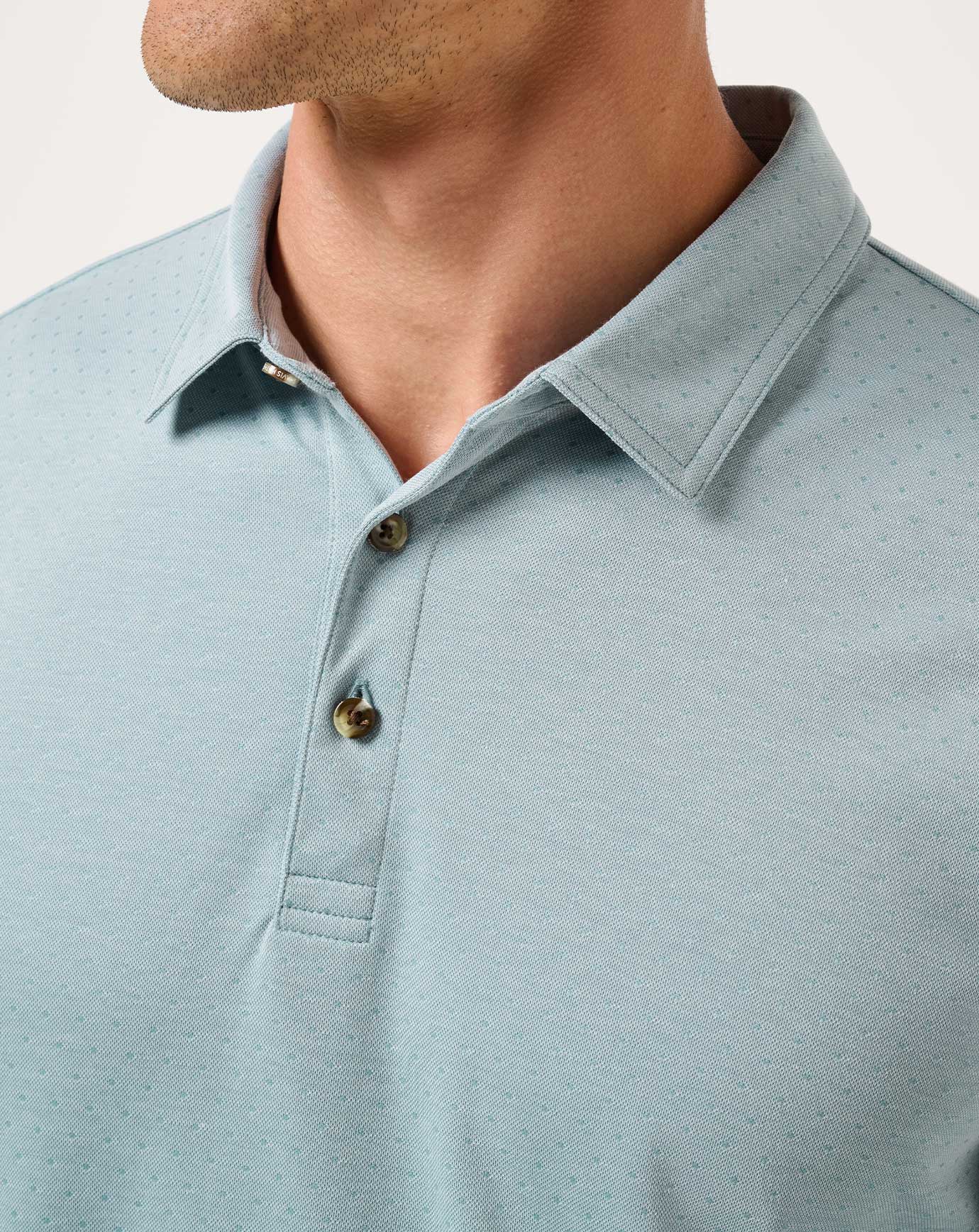 Arona Travis Mathew