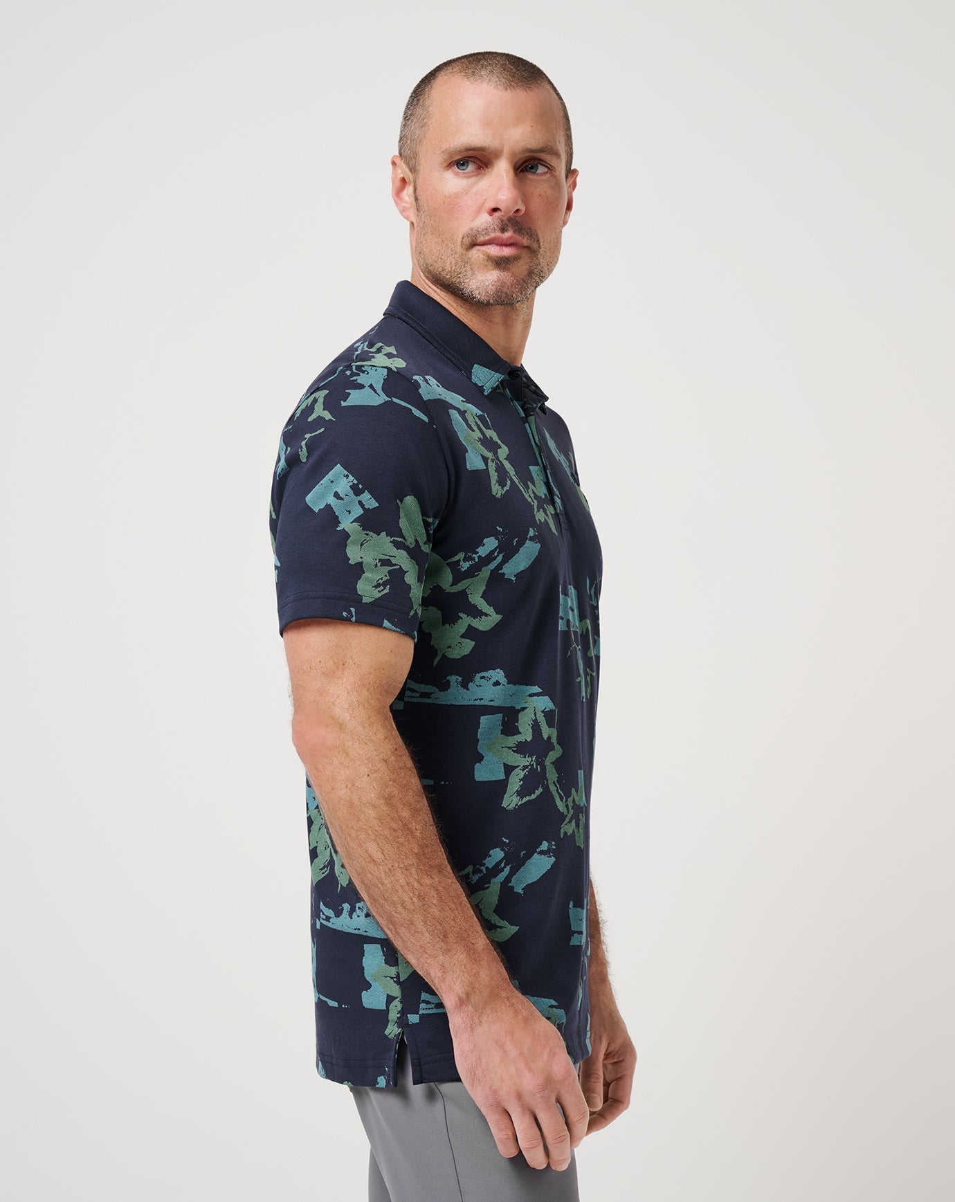 Total Eclipse Travis Mathew
