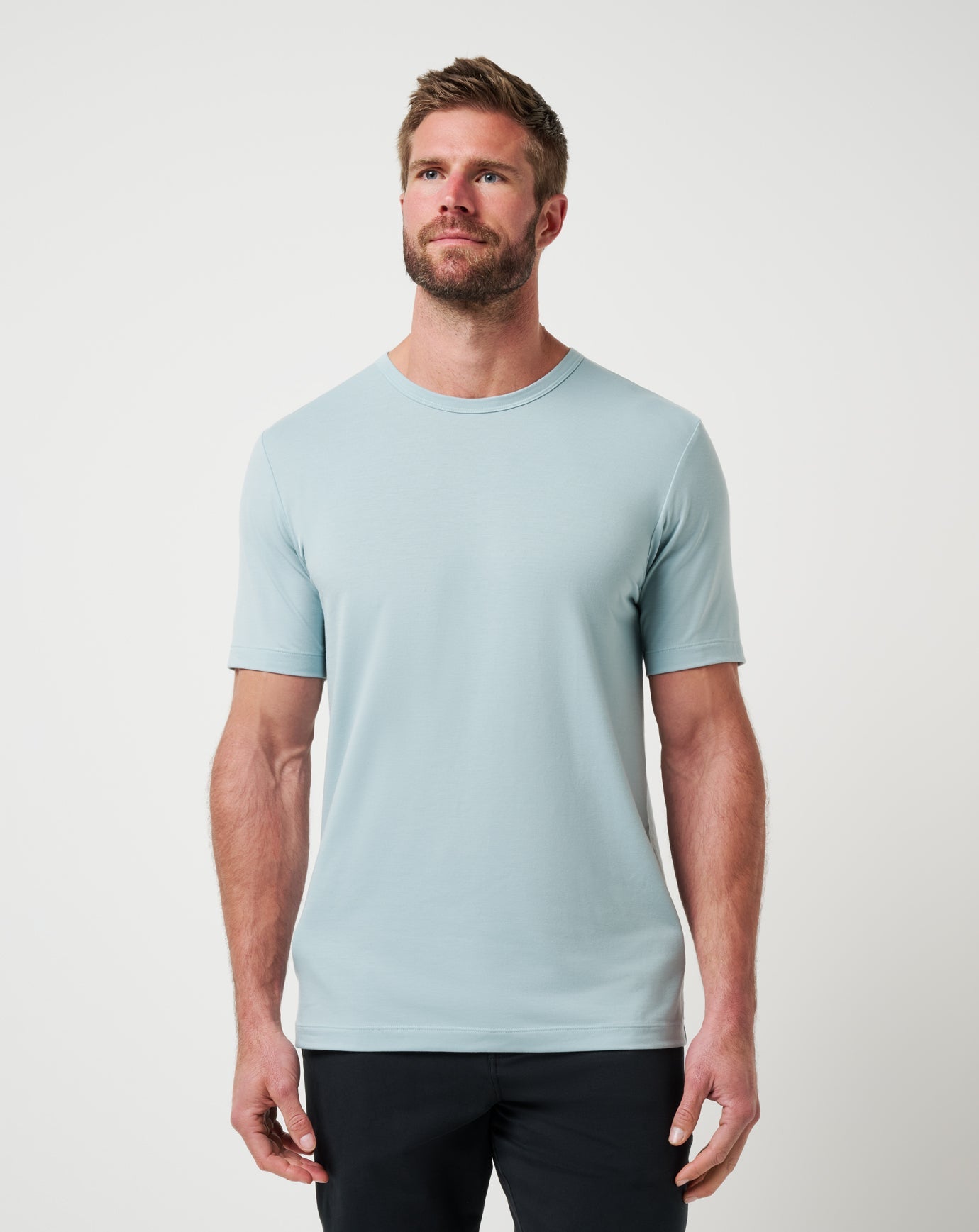 Arona Travis Mathew