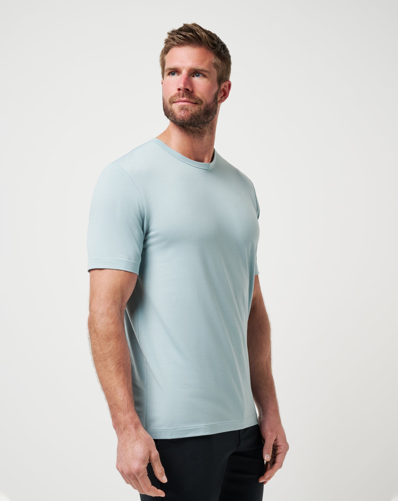 Arona Travis Mathew