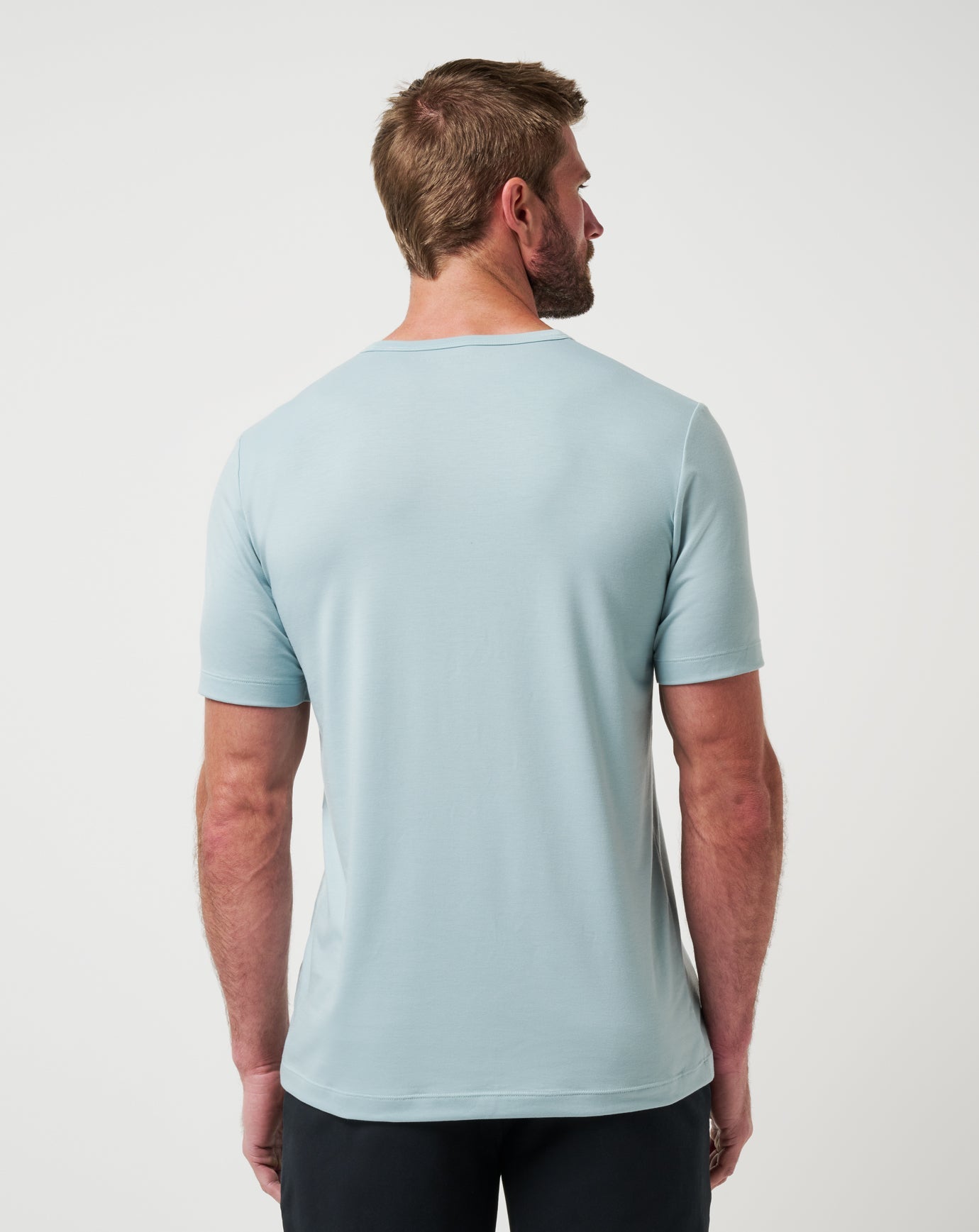 Arona Travis Mathew