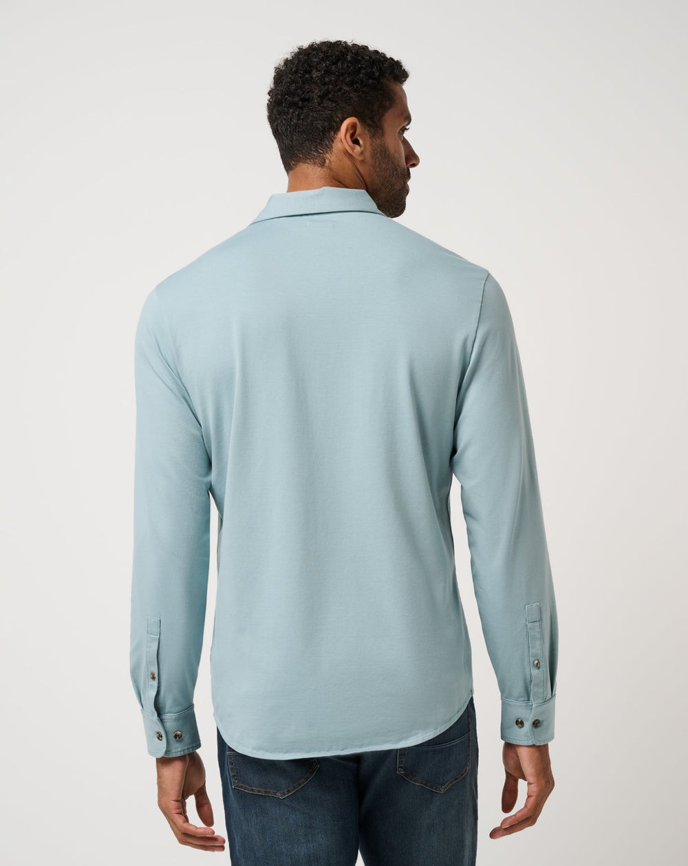 Arona Travis Mathew