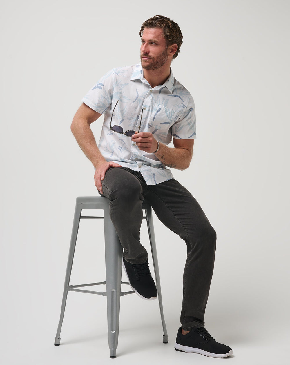 White/Quiet Harbor Travis Mathew