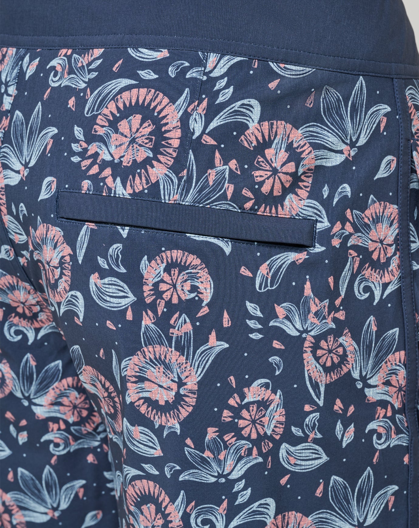 Mood Indigo/Vintage Indigo Travis Mathew