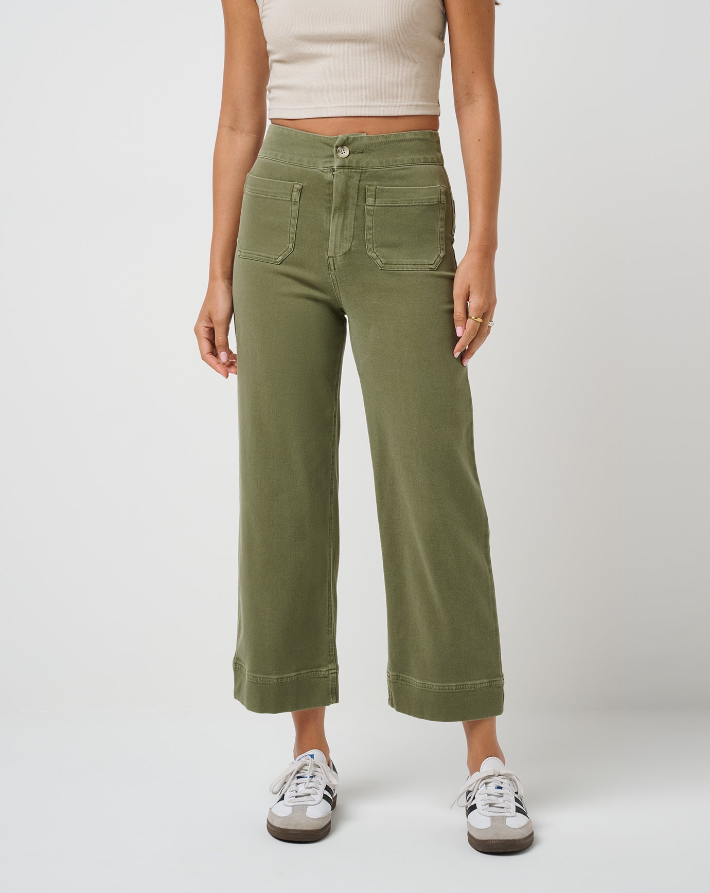 Clover Travis Mathew