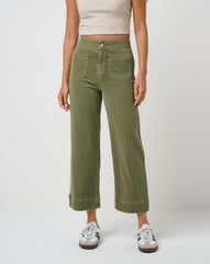 Clover Travis Mathew