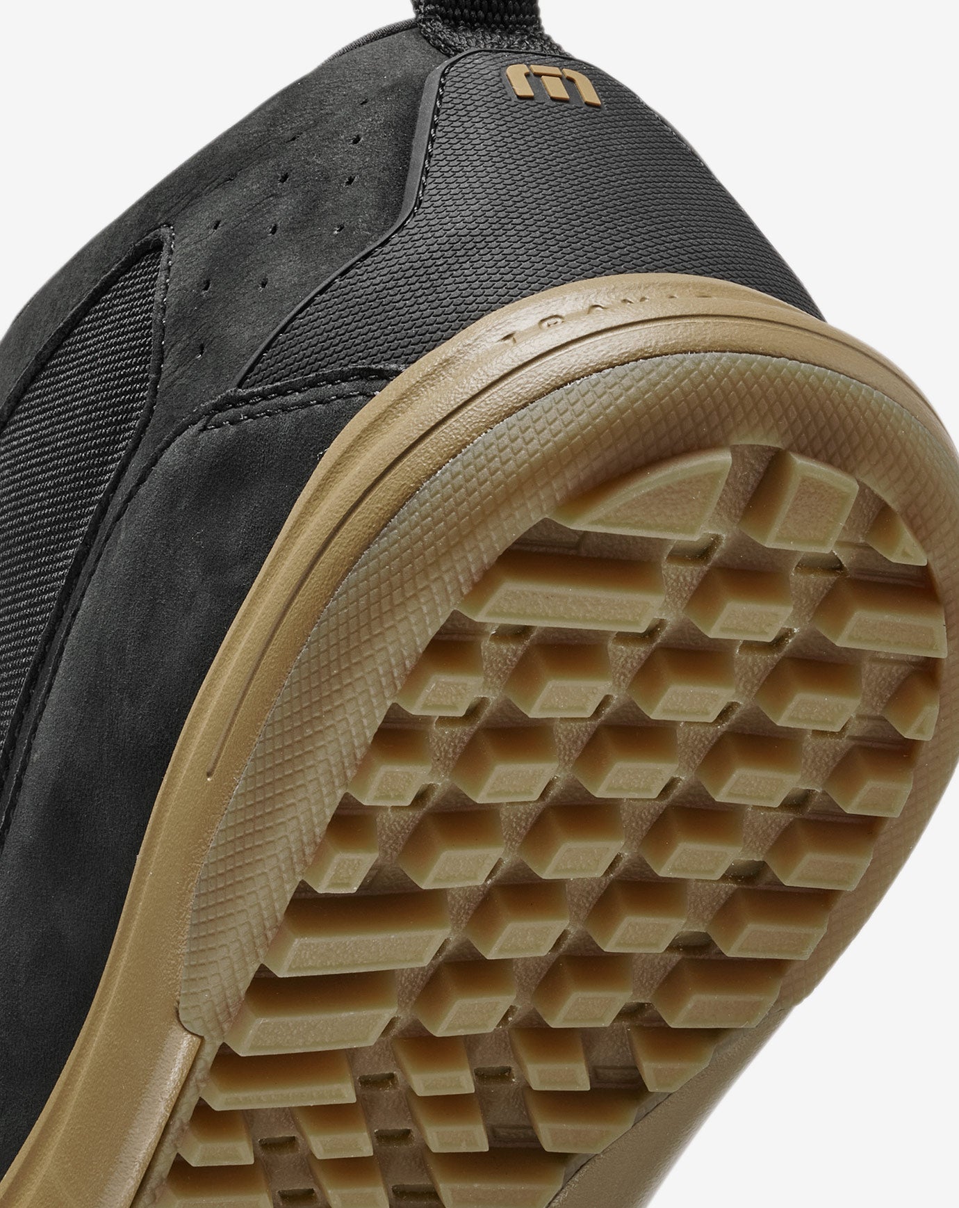 Black/Gum Travis Mathew